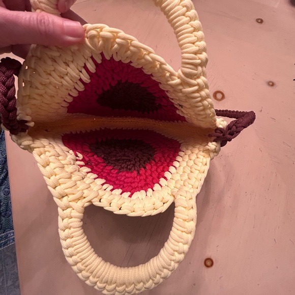 Village Lift Bullseye Crossbody bag - Picture 6 of 10